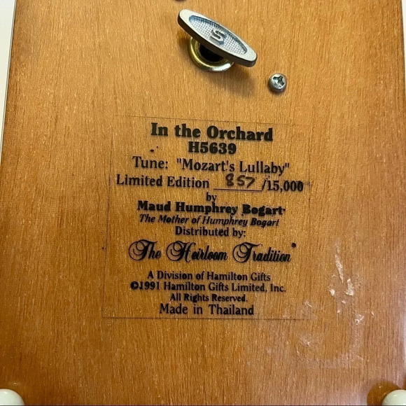 In The Orchard Girl Musical Trinket Box Mozart Lullaby Victorian 1991 Hamilton - Picture 11 of 14